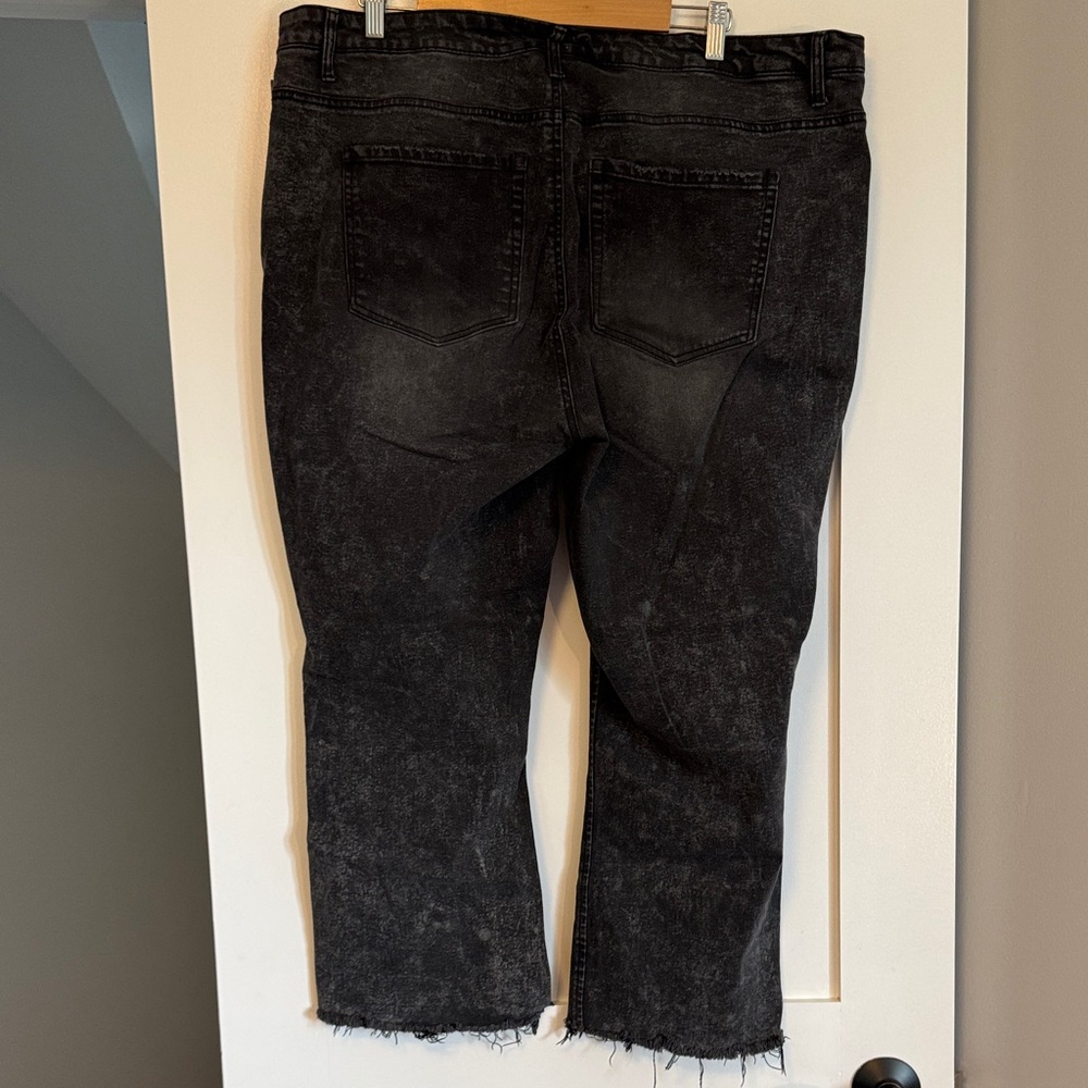 Distressed Black Jeans - Picture 4 of 7